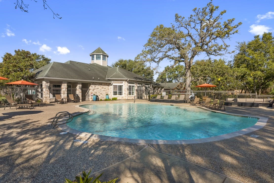 3101 Vista Drive, Unit A2 Rosenberg, TX 77471 - Photo 3 of 10 a view of a house with a yard