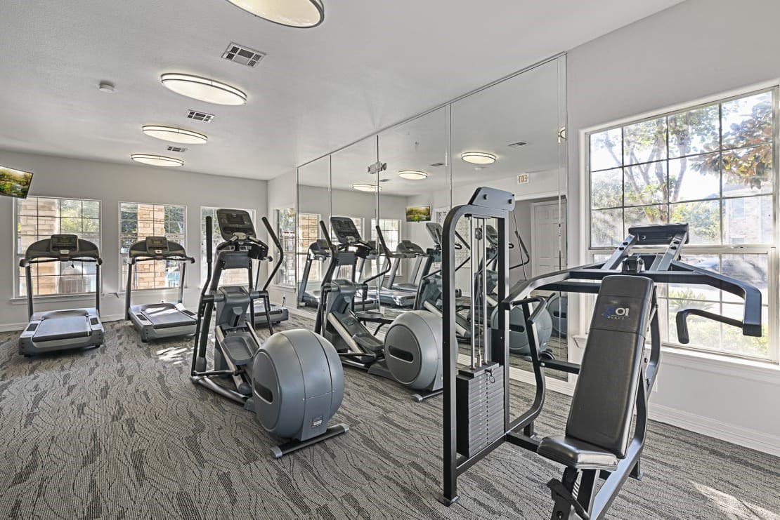 3101 Vista Drive, Unit A2 Rosenberg, TX 77471 - Photo 6 of 10 a view of a room with gym equipment