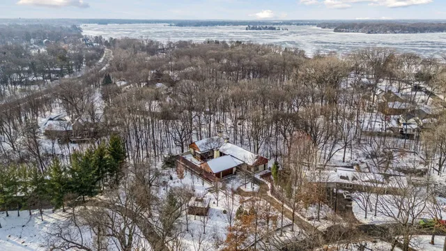 $3,150,000 | 20545 Linden Road, Deephaven, MN 55331