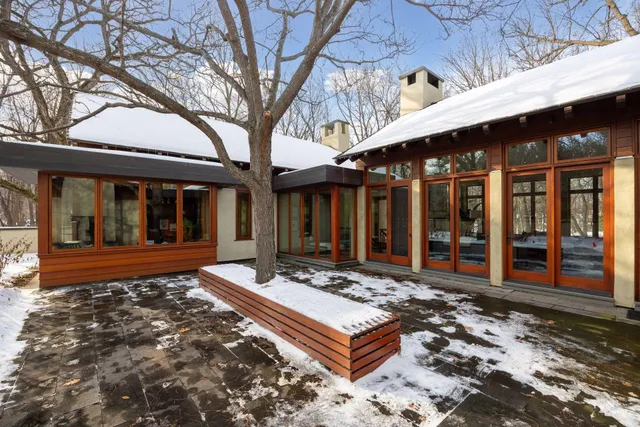 $3,150,000 | 20545 Linden Road, Deephaven, MN 55331