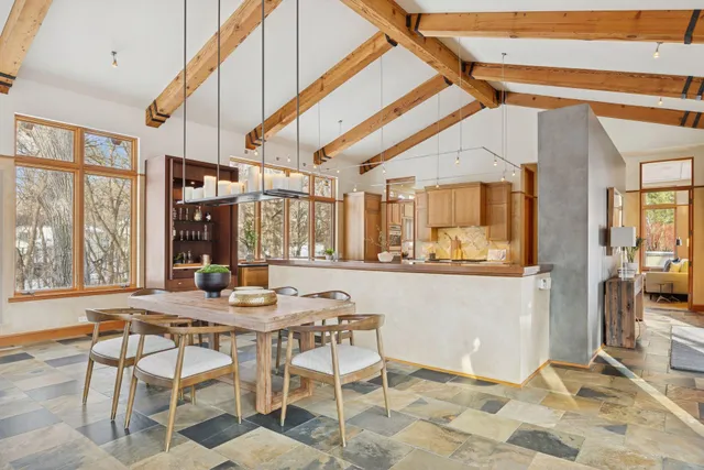 $3,150,000 | 20545 Linden Road, Deephaven, MN 55331