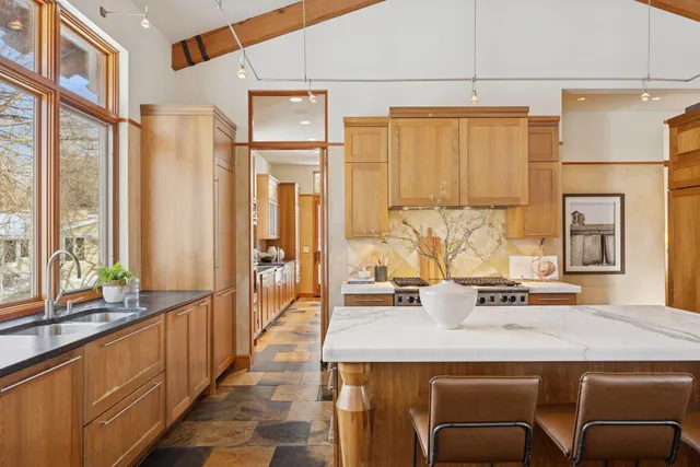 $3,150,000 | 20545 Linden Road, Excelsior, MN 55331