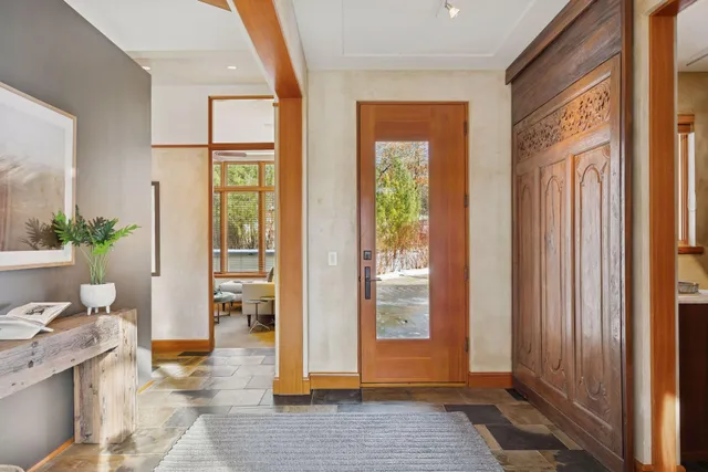 $3,150,000 | 20545 Linden Road, Deephaven, MN 55331