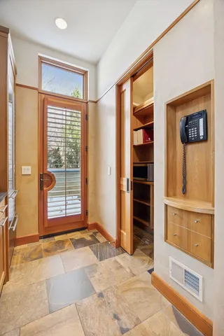 $3,150,000 | 20545 Linden Road, Deephaven, MN 55331