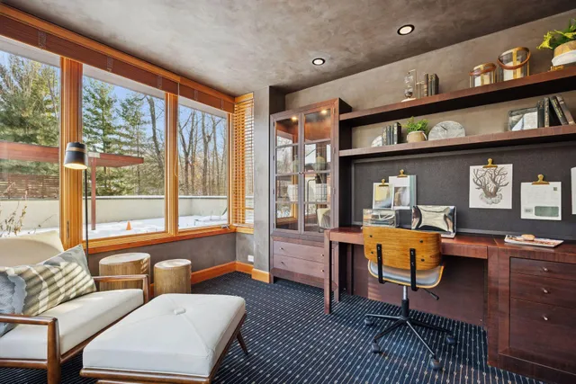 $3,150,000 | 20545 Linden Road, Deephaven, MN 55331