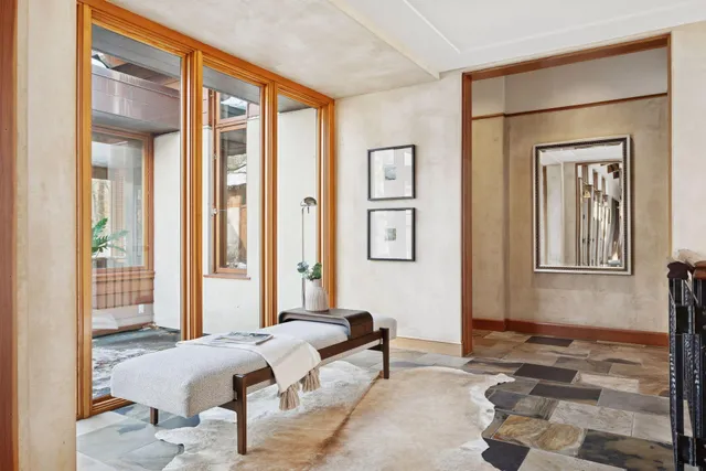 $3,150,000 | 20545 Linden Road, Deephaven, MN 55331