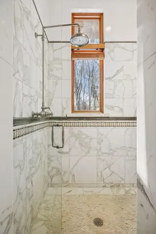 $3,150,000 | 20545 Linden Road, Deephaven, MN 55331