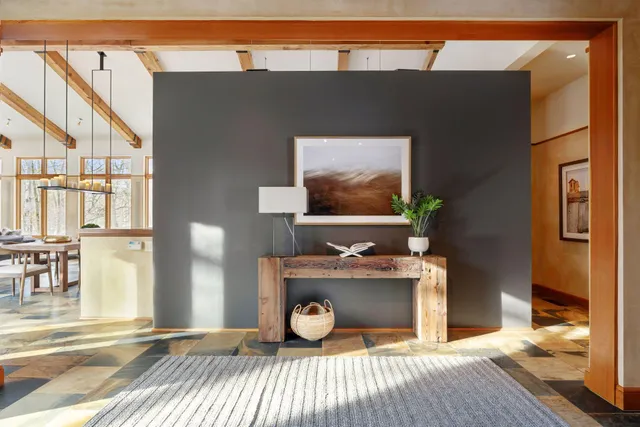 $3,150,000 | 20545 Linden Road, Deephaven, MN 55331