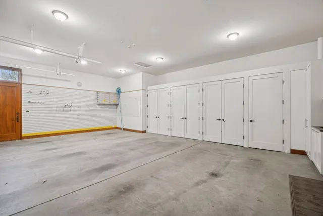 $3,150,000 | 20545 Linden Road, Deephaven, MN 55331