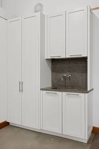 $3,150,000 | 20545 Linden Road, Deephaven, MN 55331