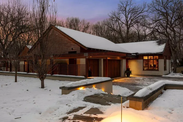 $3,150,000 | 20545 Linden Road, Deephaven, MN 55331