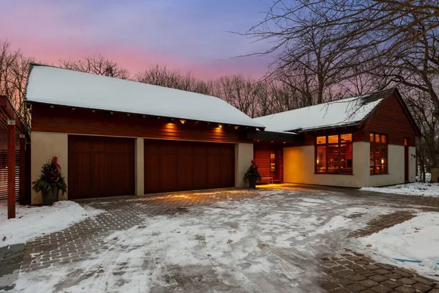 $3,150,000 | 20545 Linden Road, Deephaven, MN 55331