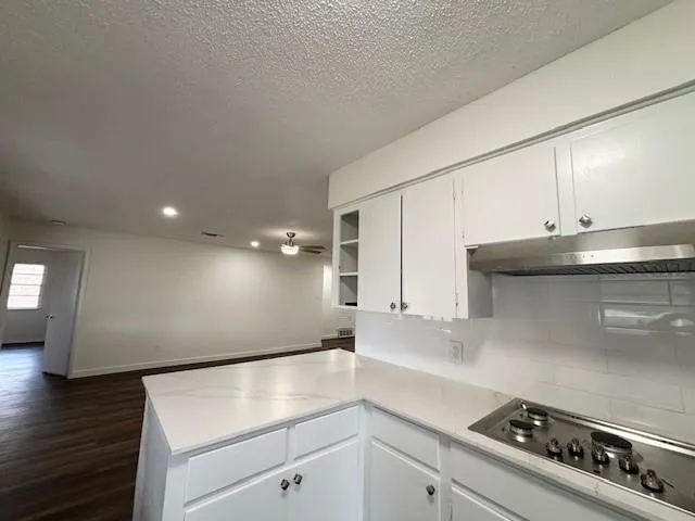 $2,300 | 1618 Oakridge Drive, Pantego, TX 76013