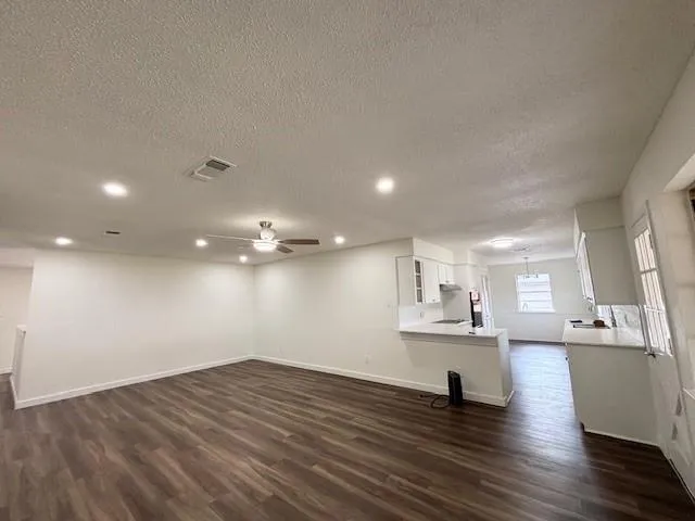 $2,300 | 1618 Oakridge Drive, Pantego, TX 76013