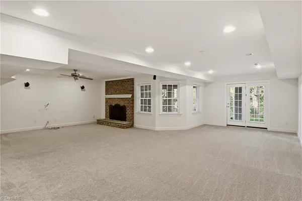 $1,095,000 | 5522 Garden Park Lane, Winston-Salem, NC 27106