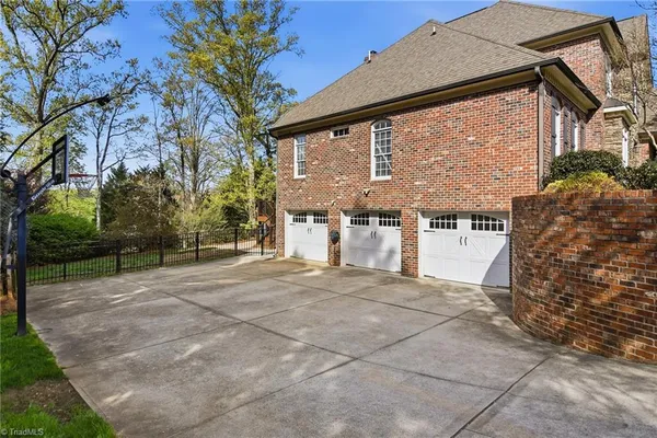 $1,095,000 | 5522 Garden Park Lane, Winston-Salem, NC 27106