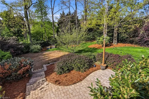 $1,095,000 | 5522 Garden Park Lane, Winston-Salem, NC 27106