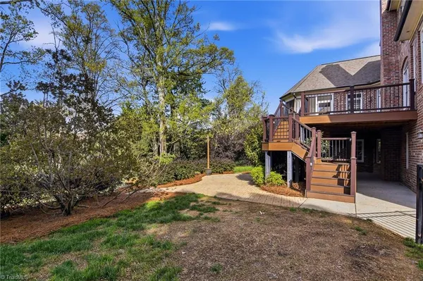 $1,095,000 | 5522 Garden Park Lane, Winston-Salem, NC 27106