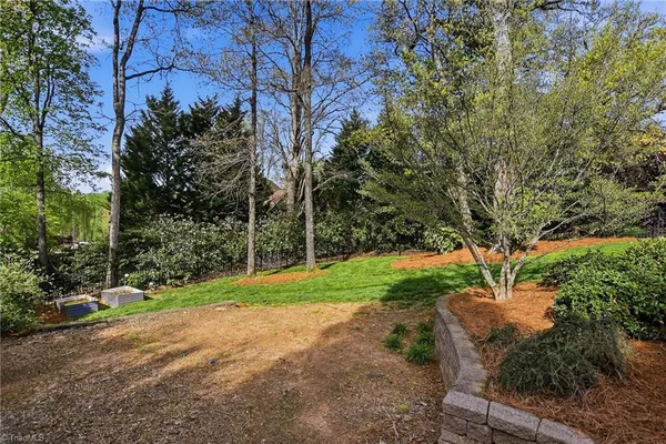 $1,095,000 | 5522 Garden Park Lane, Winston-Salem, NC 27106