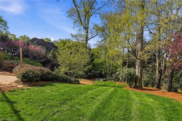 $1,095,000 | 5522 Garden Park Lane, Winston-Salem, NC 27106