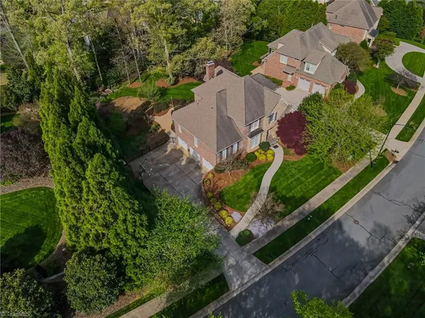 $1,095,000 | 5522 Garden Park Lane, Winston-Salem, NC 27106