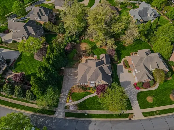 $1,095,000 | 5522 Garden Park Lane, Winston-Salem, NC 27106