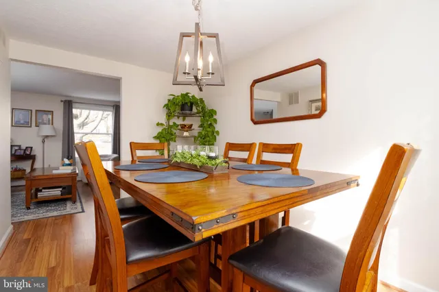 $364,900 | 4367 Sycamore Drive, Hampstead, MD 21074