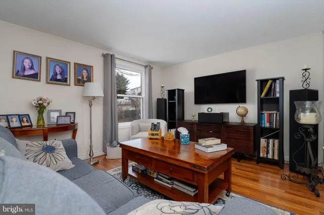 $364,900 | 4367 Sycamore Drive, Hampstead, MD 21074