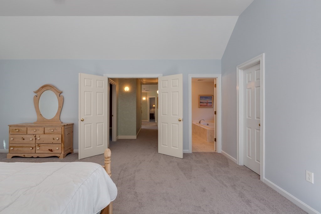 5 Bayberry Road Windham, NH 03087 - Photo 26 of 34