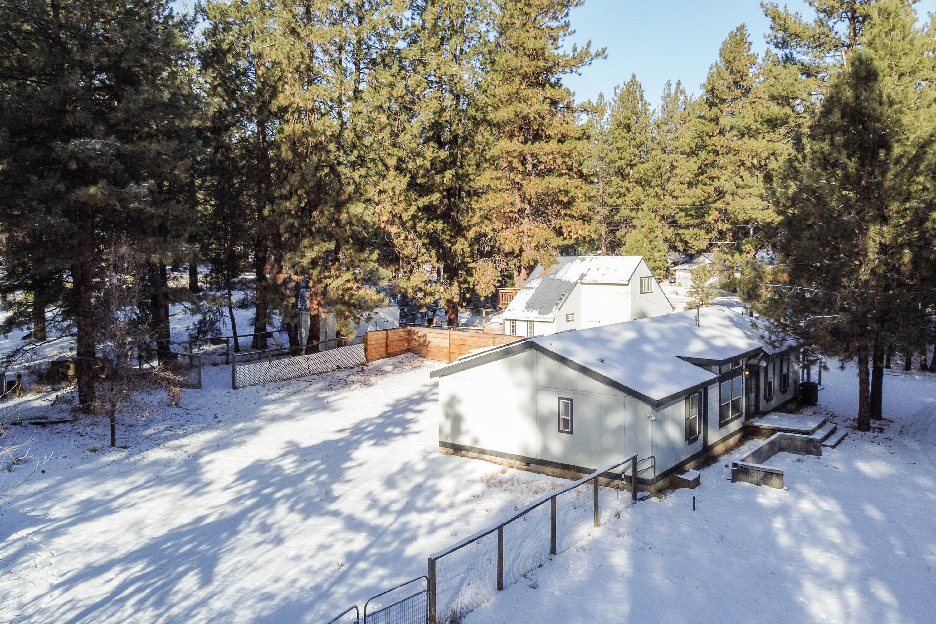 19259 Shoshone Road Bend, OR 97702 - Photo 11 of 64 DJI_0144