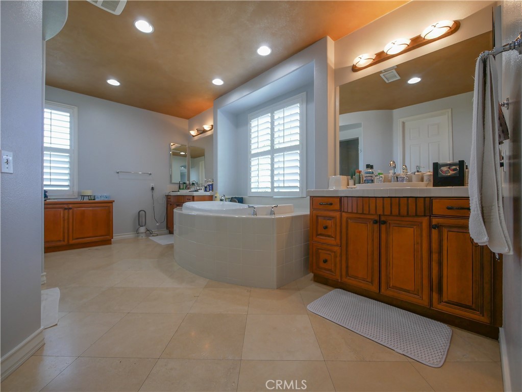 22312 Silverpointe Loop Corona, CA 92883 - Photo 15 of 27