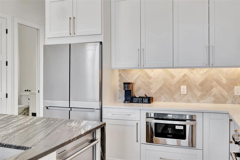 341 Albert Street Dunedin, FL 34698 - Photo 12 of 49