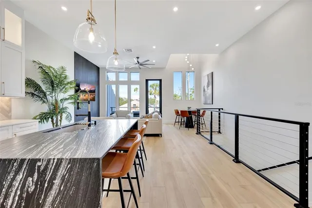 $8,250 | 341 Albert Street, Dunedin, FL 34698