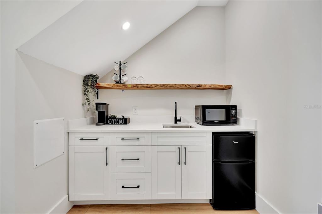 341 Albert Street Dunedin, FL 34698 - Photo 26 of 49