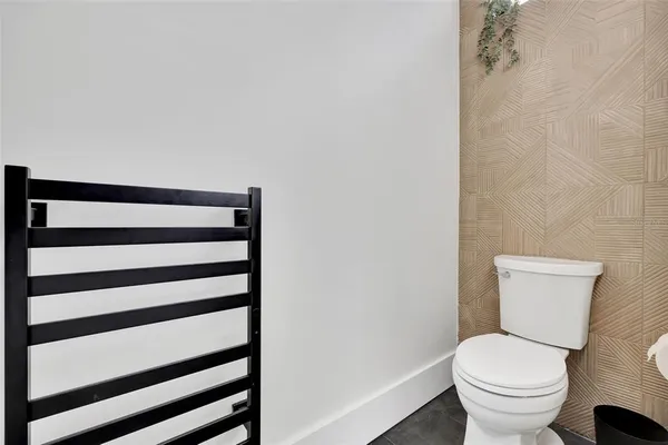 $8,250 | 341 Albert Street, Dunedin, FL 34698