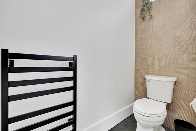 $8,250 | 341 Albert Street, Dunedin, FL 34698