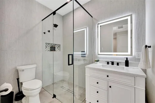 $8,250 | 341 Albert Street, Dunedin, FL 34698