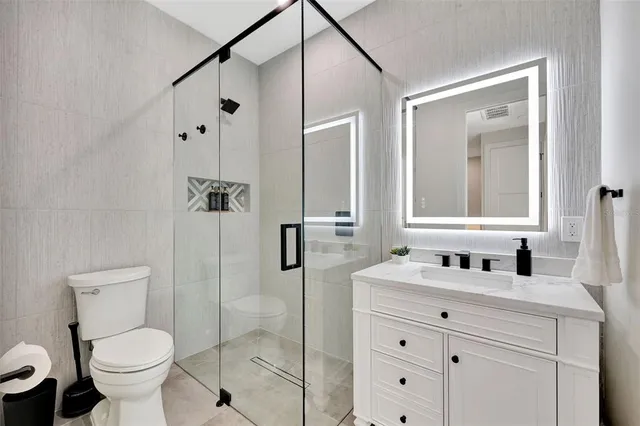 $8,250 | 341 Albert Street, Dunedin, FL 34698