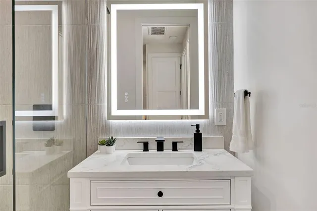 $8,250 | 341 Albert Street, Dunedin, FL 34698