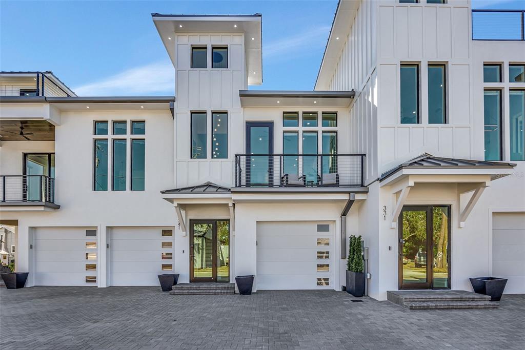 341 Albert Street Dunedin, FL 34698 - Photo 4 of 49