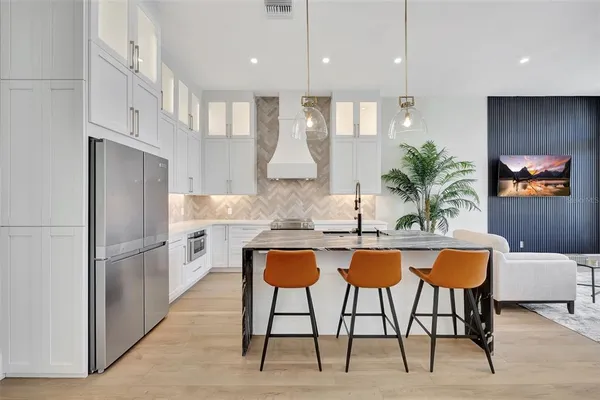 $8,250 | 341 Albert Street, Dunedin, FL 34698