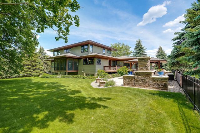 $1,000,000 | 6934 Highover Drive, Chanhassen, MN 55317