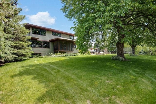 $1,000,000 | 6934 Highover Drive, Chanhassen, MN 55317