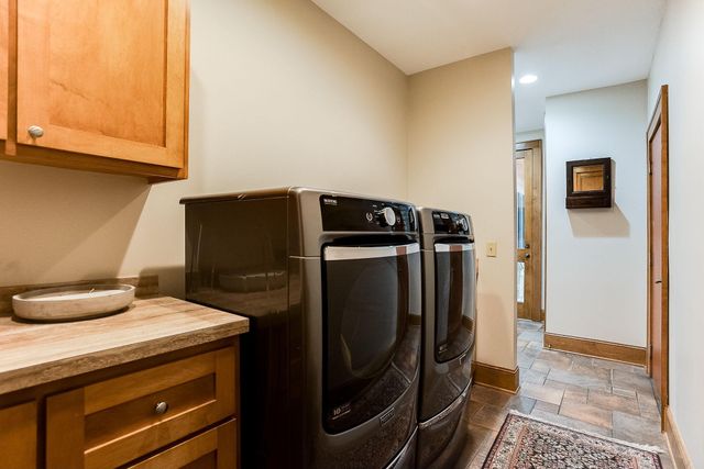 $1,000,000 | 6934 Highover Drive, Chanhassen, MN 55317