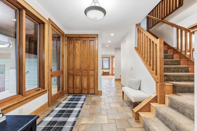 $1,000,000 | 6934 Highover Drive, Chanhassen, MN 55317