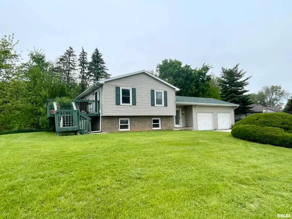$199,900 | 5121 South Sir Lionel Court, Mapleton, IL 61547