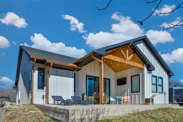 $759,000 | 104 Park Lane, Gainesville, TX 76240