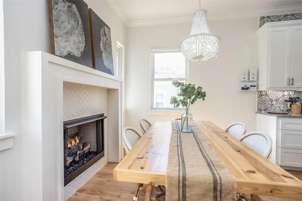 $759,000 | 104 Park Lane, Gainesville, TX 76240