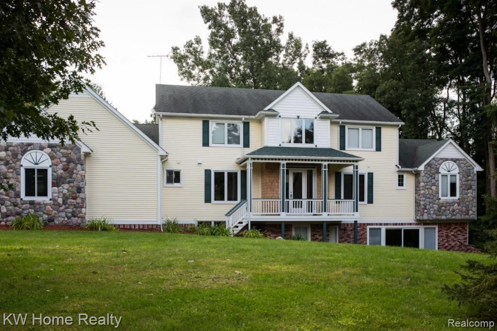 5897 Clarkston Road Clarkston, MI 48348 - Photo 2 of 29 Web-4317.jpg