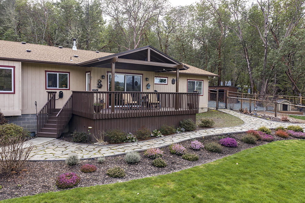 6111 Donaldson Road Grants Pass, OR 97526 - Photo 39 of 42 39